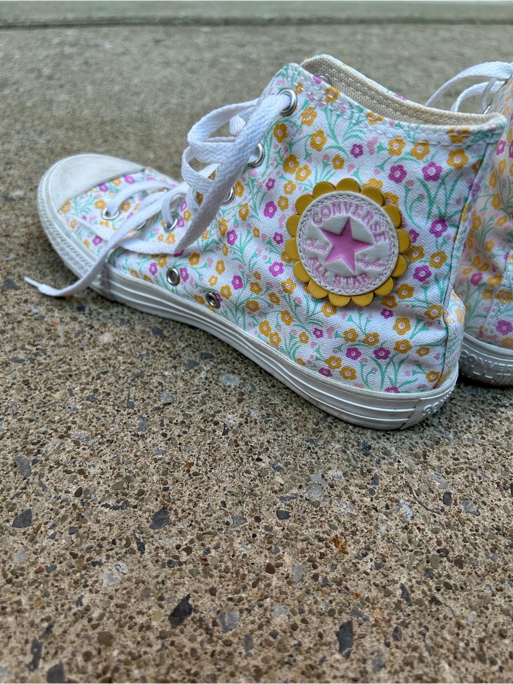 Converse Kids High-Top Sneakers - White with Pink & Yellow Floral Print - Picture 2 of 8
